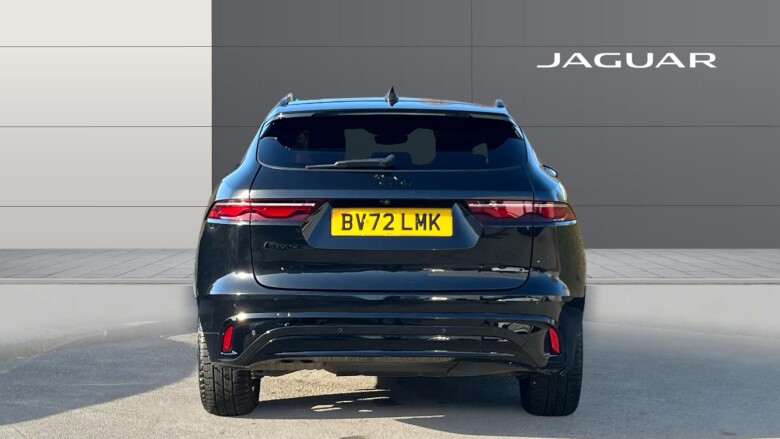 Jaguar F-Pace 2.0 D200 R-Dynamic Black 5dr Auto AWD Diesel Estate